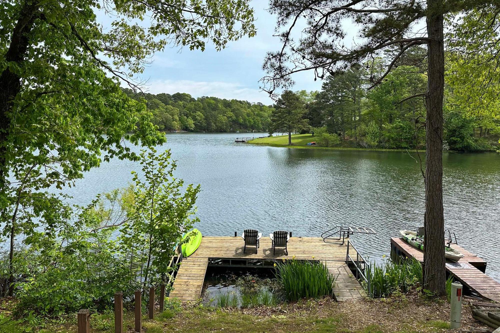 Renovated Lakefront Escape With Private Dock And Deck! Bella Vista Eksteriør bilde