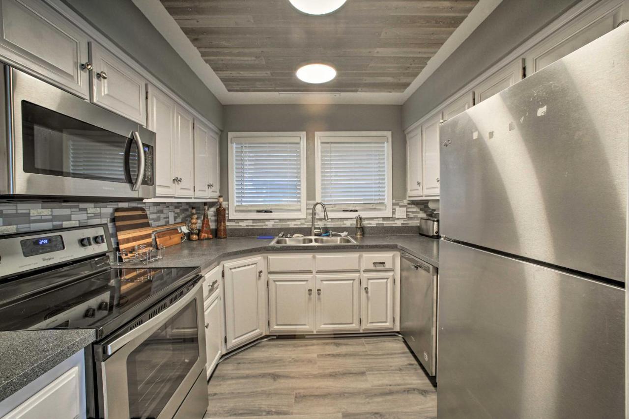 Renovated Lakefront Escape With Private Dock And Deck! Bella Vista Eksteriør bilde